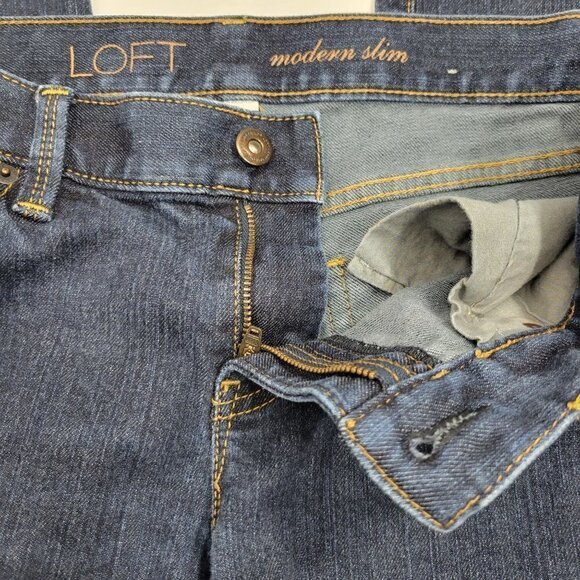 Loft Women's Modern Slim Fit Dark Wash Jeans Size 8 - Picture 2 of 12